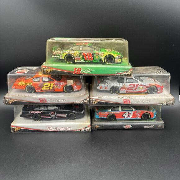 Lot Of 5 Winners Circle NASCAR Diecast Cars Scale 1:24 Racecars Vintage - Picture 5 of 6